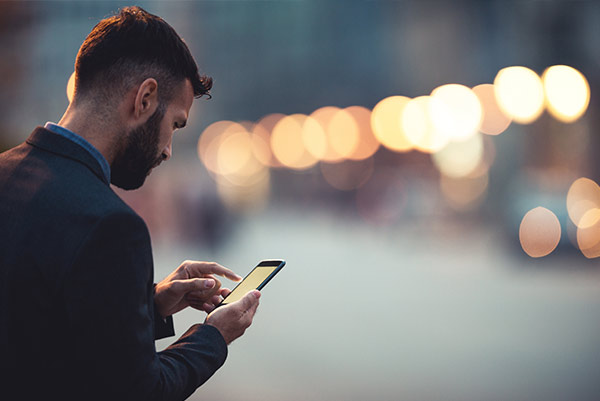 別了，金融營銷"任性"時代！微信短信全規(guī)范：8大行為禁令來了！央行、銀保監(jiān)、證監(jiān)會等一起出手